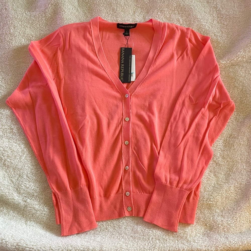 Banana Republic Peach/Salmon Knit Sweater very light weight. Great for summer